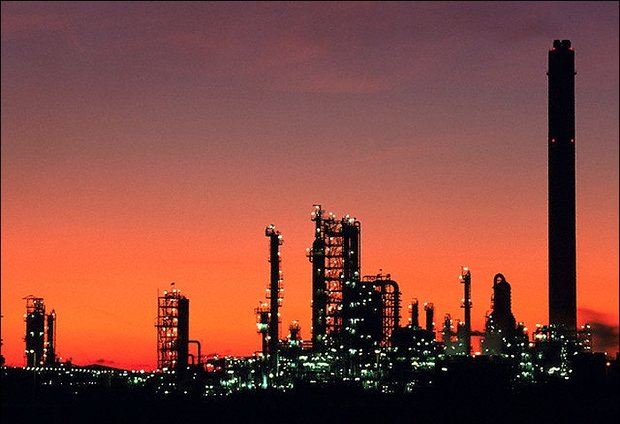 ورودآمریکابه, بازارپتروشیمی, ایران/سقوط, جایگاه, پتروشیمی, ایران, درچین